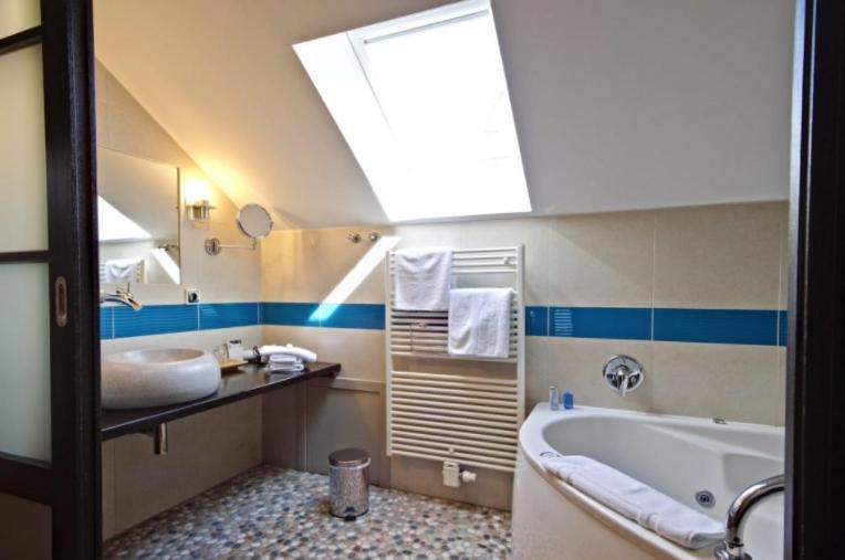 Hotel Saint-Amour Дюрбюї Екстер'єр фото